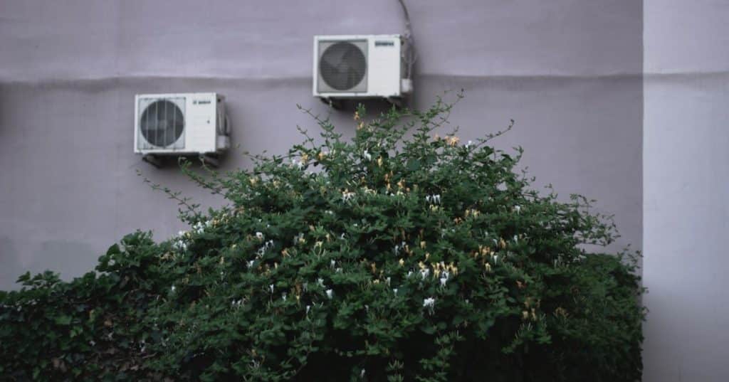 Read more about the article The Connection Between Hood Cleaning and Indoor Air Quality in Utah